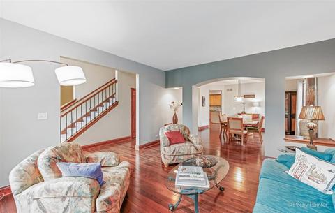 5270 Birch Bark Dr, Hoffman Estates, IL 60192 photo 5
