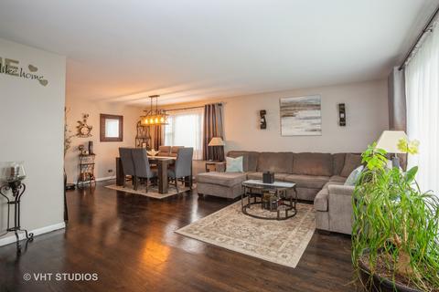 445 Dover Dr, Des Plaines, IL 60018 photo 2
