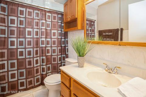 445 Dover Dr, Des Plaines, IL 60018 photo 13