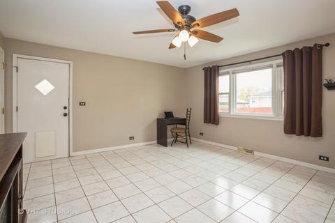 445 Dover Dr, Des Plaines, IL 60018 photo 8