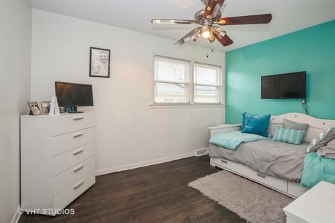 445 Dover Dr, Des Plaines, IL 60018 photo 11