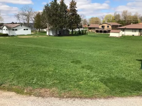0000 3rd Ave, Fulton, IL 61252