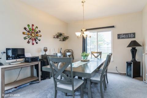 224 Westridge Blvd, Bartlett, IL 60103 photo 4