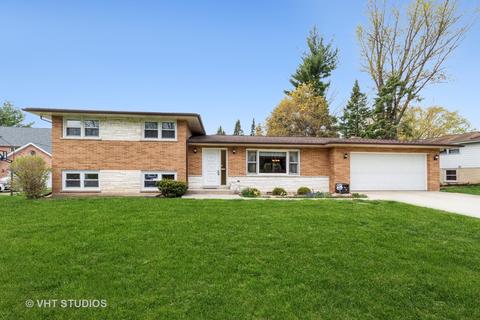 17 Plum Ct, Sleepy Hollow, IL 60118 photo 2