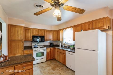 17 Plum Ct, Sleepy Hollow, IL 60118 photo 6