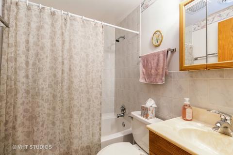 17 Plum Ct, Sleepy Hollow, IL 60118 photo 8