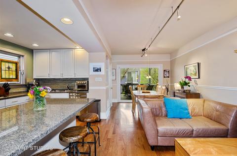 1240 W Nelson St, Chicago, IL 60657 photo 7