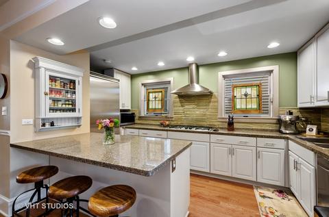1240 W Nelson St, Chicago, IL 60657 photo 6