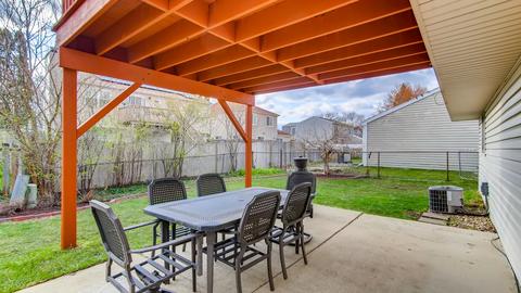 4960 Somerton Dr, Hoffman Estates, IL 60010 photo 21