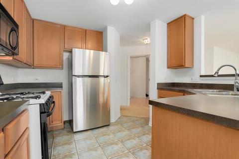 690 Mill Cir #204, Wheeling, IL 60090 photo 8