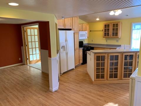 615 Elgin St, Cherry Valley, IL 61016 photo 9