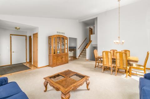 1714 Courtwright Dr, Plainfield, IL 60586 photo 2