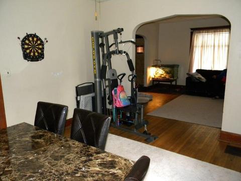 702 E 4th St, Sterling, IL 61081 photo 8