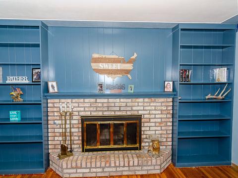 202 S Church St, Thomasboro, IL 61878 photo 16