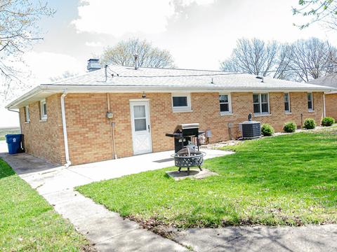 202 S Church St, Thomasboro, IL 61878 photo 40