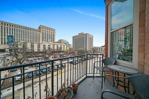 500 S Clinton St #302, Chicago, IL 60607 photo 13