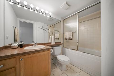 500 S Clinton St #302, Chicago, IL 60607 photo 12