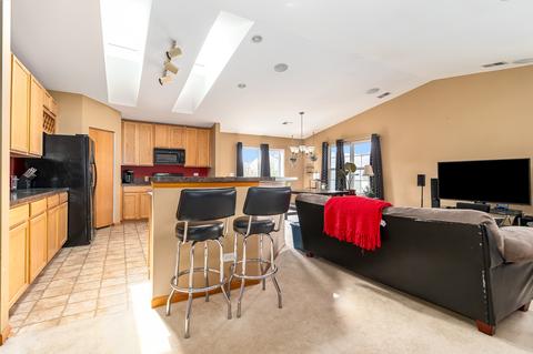 5104 Edgewater Ct, Plainfield, IL 60586 photo 4