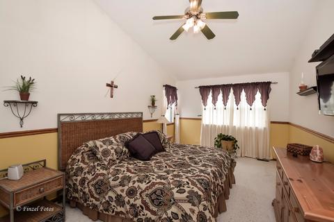810 Old Oak Cir, Algonquin, IL 60102 photo 12