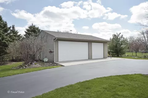 9 N240 Tamara Dr, Elgin, IL 60124 photo 23