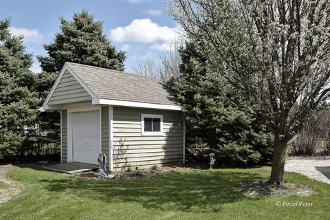 9 N240 Tamara Dr, Elgin, IL 60124 photo 24