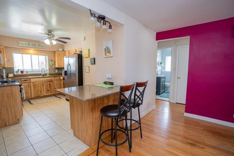 7211 Division St #D2, River Forest, IL 60305 photo 2