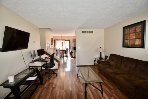 1306 Challis Dr, Bloomington, IL 61704 photo 5