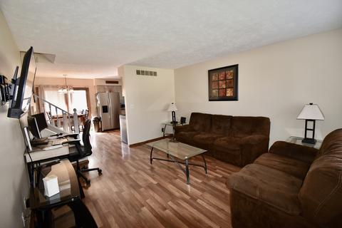 1306 Challis Dr, Bloomington, IL 61704 photo 4