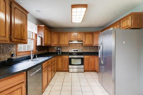1613 Ensign Dr, Normal, IL 61761 photo 8