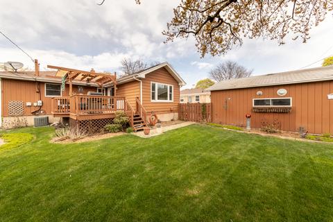 2079 Chase Ave, Des Plaines, IL 60018 photo 6