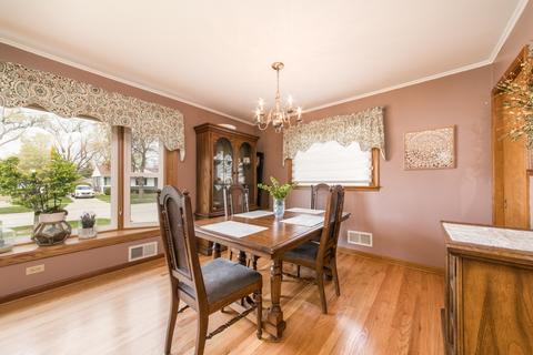 2079 Chase Ave, Des Plaines, IL 60018 photo 13