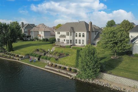 13238 Lakepoint Dr, Plainfield, IL 60585 photo 2