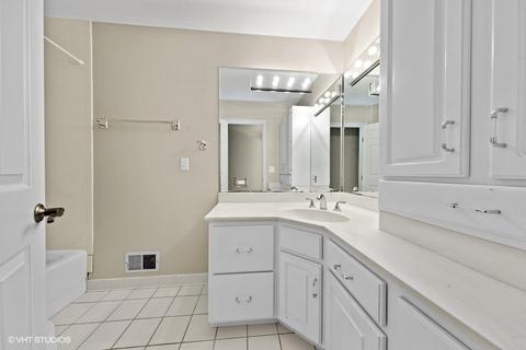308 E 11th Ave, Naperville, IL 60563 photo 13