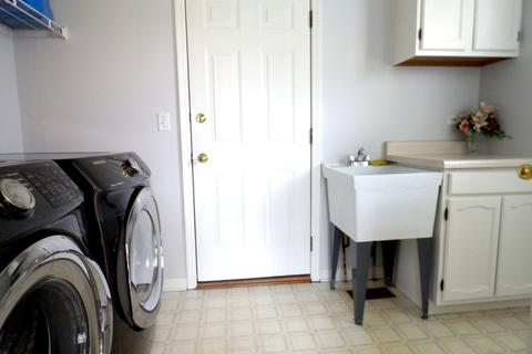 1360 E Thacker St, Schaumburg, IL 60173 photo 28