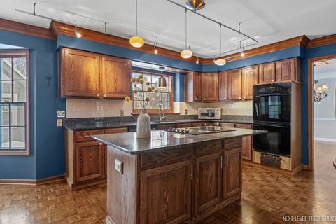 733 Buckingham Ct, Wheaton, IL 60189 photo 14