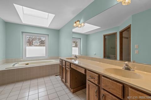 733 Buckingham Ct, Wheaton, IL 60189 photo 29