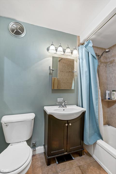 30 E Division St #6C, Chicago, IL 60610 photo 12