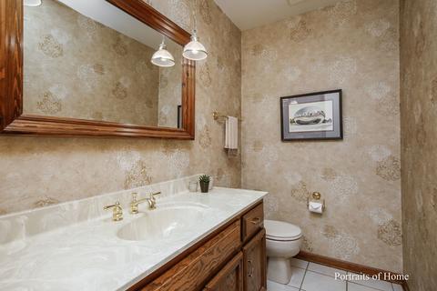 2126 Aberdeen Ct, Wheaton, IL 60189 photo 13