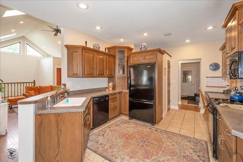 265 E 2nd Ave, Clifton, IL 60927 photo 5