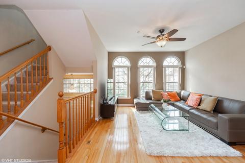 524 Prestwick Ln, Wheeling, IL 60090 photo 2
