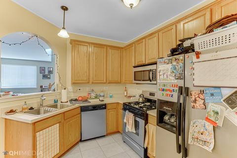 211 Hidden Pond Cir, Aurora, IL 60504 photo 7