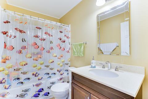 211 Hidden Pond Cir, Aurora, IL 60504 photo 11