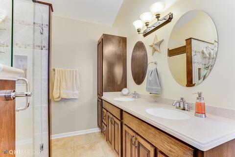 211 Hidden Pond Cir, Aurora, IL 60504 photo 15