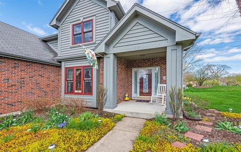 755 Crest Dr, Cary, IL 60013 photo 3