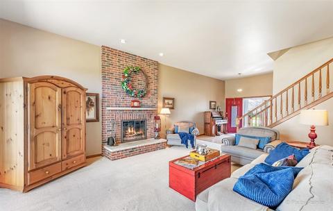 755 Crest Dr, Cary, IL 60013 photo 4
