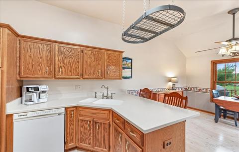 755 Crest Dr, Cary, IL 60013 photo 9