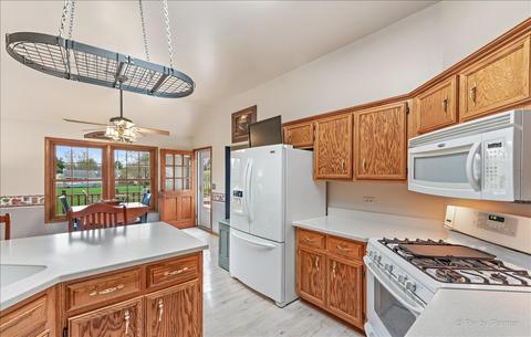 755 Crest Dr, Cary, IL 60013 photo 10