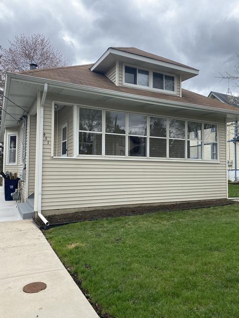 451 Morgan St, Elgin, IL 60123 photo 1