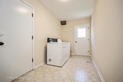 3719 Winnetka Rd, Glenview, IL 60026 photo 22