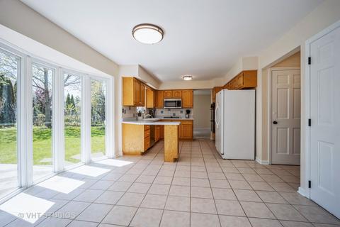 3719 Winnetka Rd, Glenview, IL 60026 photo 11